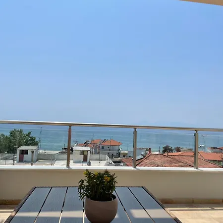 καινούργιο διαμέρισμα με θέα θάλασσα